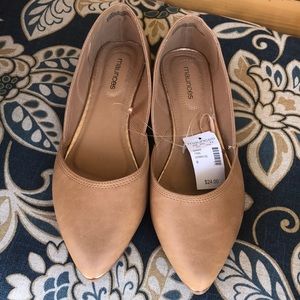 Tan flats